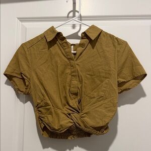 Tan Short Sleeve Button-Up Shirt